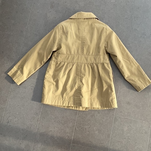 Old Navy girls trenchcoat size 5T - Picture 5 of 6